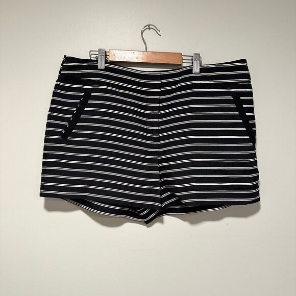LOFT Striped Riviera Shorts - Picture 2 of 5
